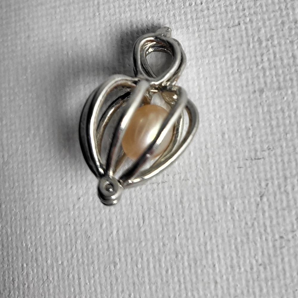 GENUINE PEARL - pendant